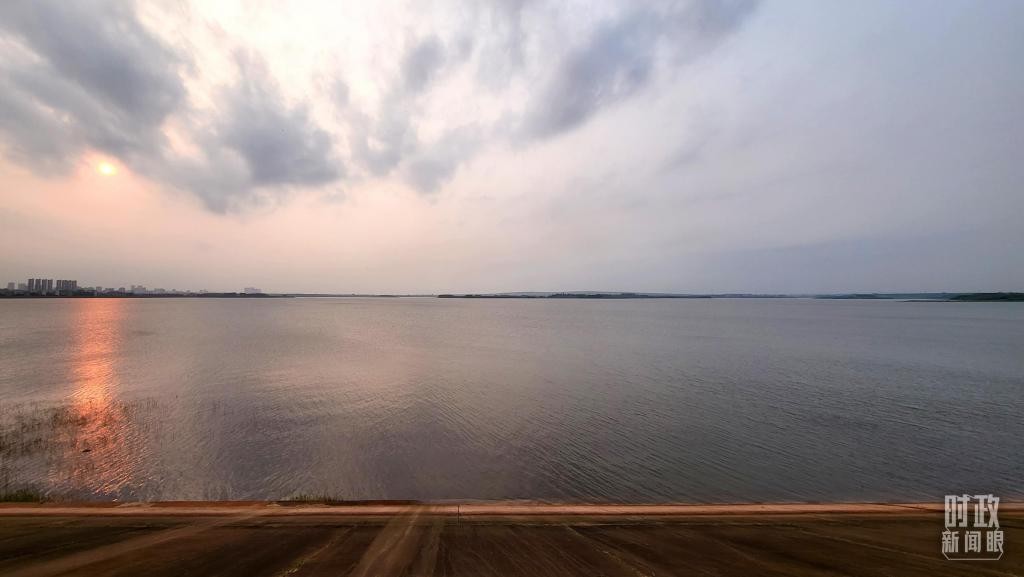 时政新闻眼丨习近平赴湛江考察，承载哪些战略考量？ s1S8kq1gF1G18gpkjpg